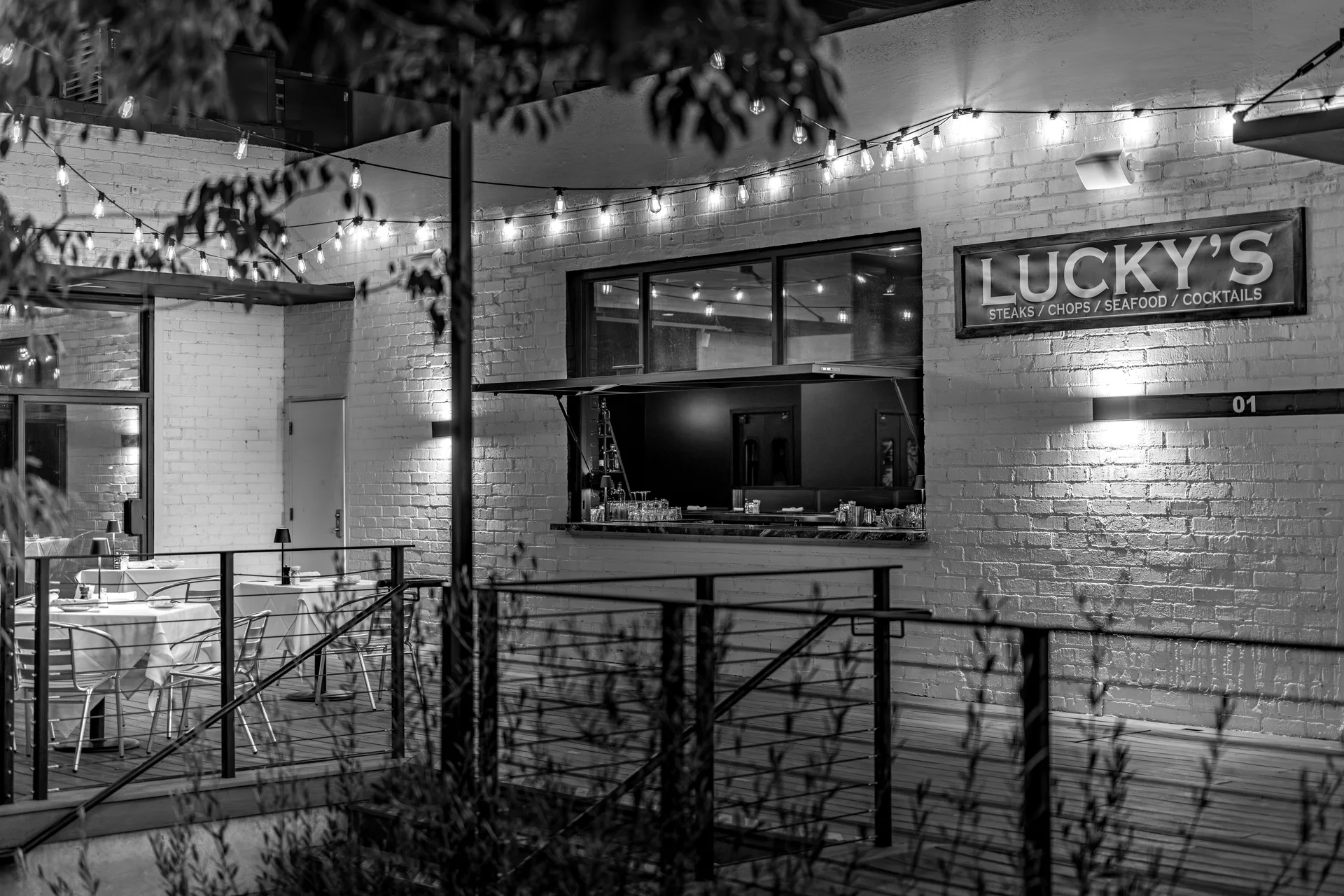 Lucky's Steakhouse Arts District location view
